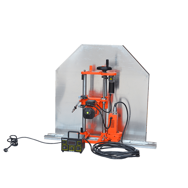 使用墻壁切割機時需要注意哪些操作事項？